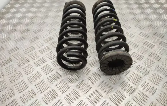 Hyundai i40 Rear coil spring
