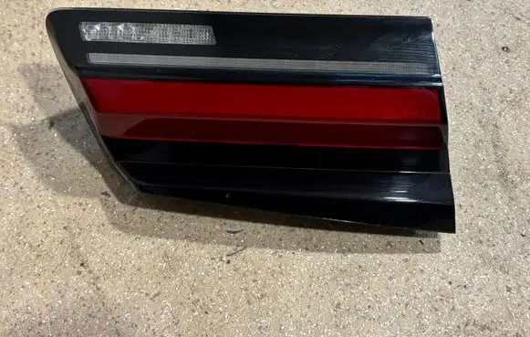 BMW M5 F90 Tailgate rear/tail lights 8493819