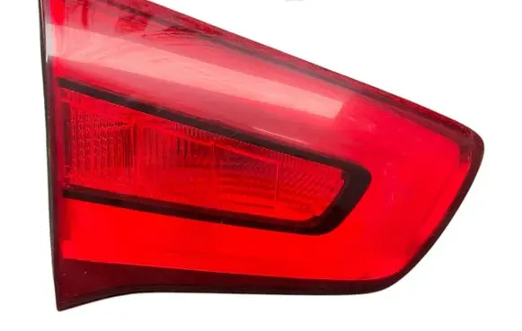 KIA Sportage Tailgate rear/tail lights 924053W