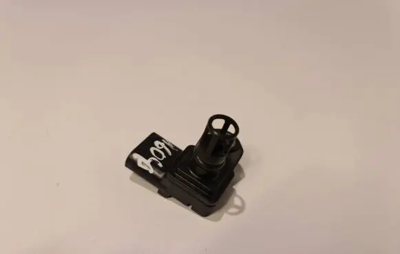 Opel Zafira C Intake air temperature sensor 55569992 310c9590