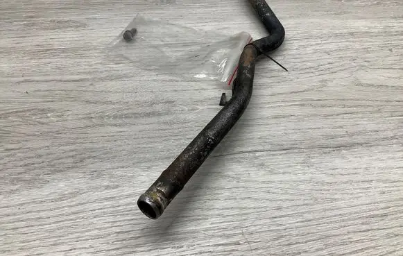 Mercedes-Benz SL R129 Engine coolant pipe/hose A1042001052