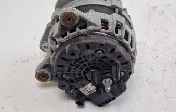 Nissan Qashqai Generator/alternator 231004EA0A F000BL0825