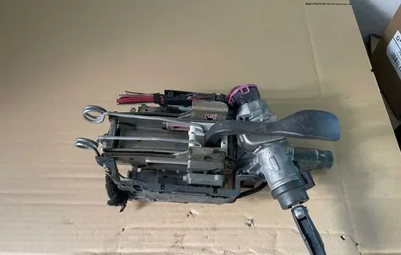 Volkswagen Polo Steering wheel axle 6Q1419501AF 4B0905851G