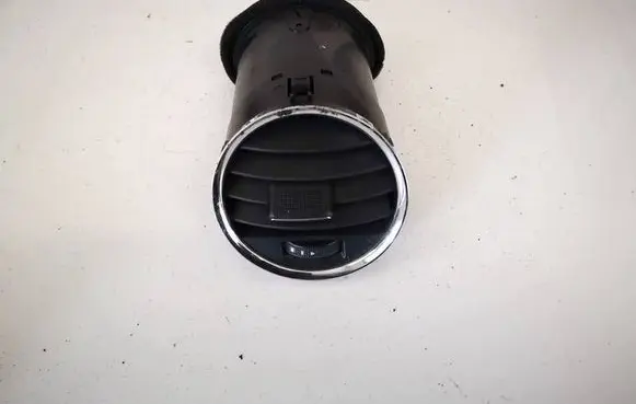 Chevrolet Cruze Dash center air vent grill 95919077