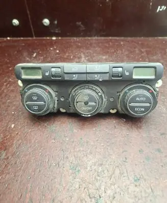 Volkswagen PASSAT B6 Climate control unit