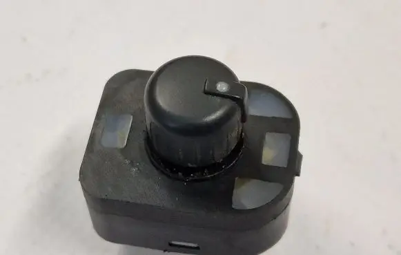 Audi A6 S6 C6 4F Wing mirror switch 8E0959565A