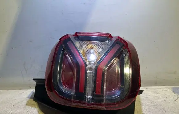 Dacia Duster II Rear/tail lights 265509473R 52323202 04022022