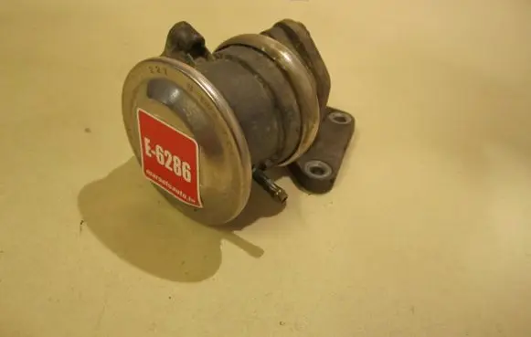 Audi A6 S6 C5 4B EGR valve 078131101N