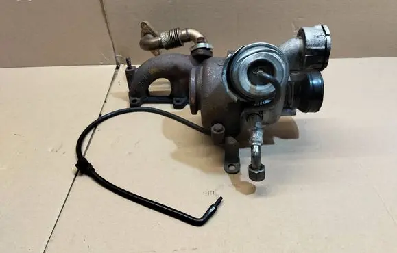 Volkswagen Golf V Turbo 03G253014F