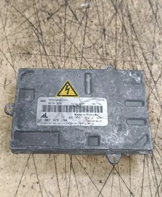 Audi A4 S4 B7 8E 8H Headlight ballast module Xenon 1307329154