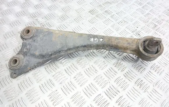 Toyota Avensis T270 Rear upper control arm/wishbone