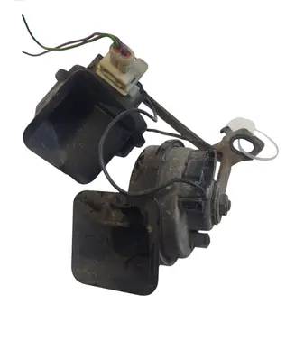 Citroen C4 I Horn signal 001157