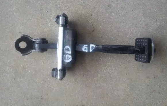 Hyundai Ioniq Rear door check strap stopper