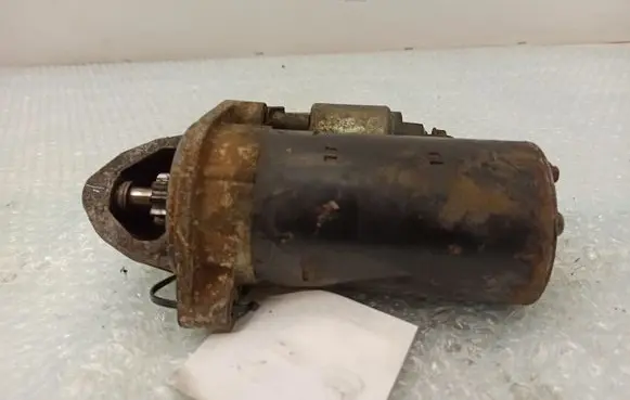 Mercedes-Benz E W211 Starter motor A0051516601