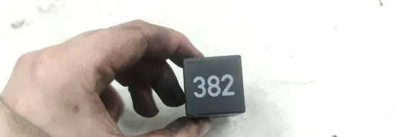 Audi A4 S4 B5 8D Other relay 4D0907131