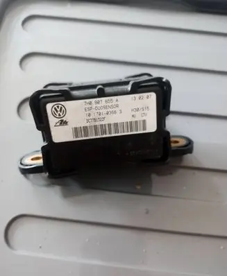 Skoda Octavia Mk2 (1Z) ESP acceleration yaw rate sensor 7h0907655a