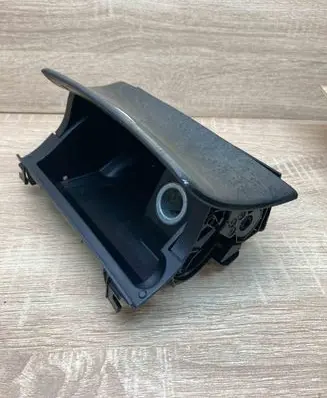 Mercedes-Benz E W211 Car ashtray A2118101330