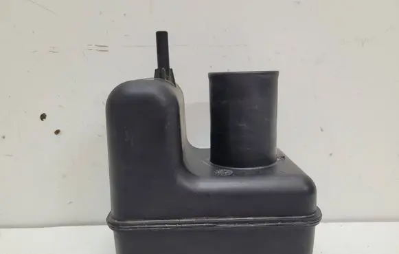 Toyota Avensis T250 Intake resonator 178940H020