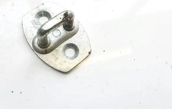 Toyota Auris 150 Rear door lock loop/hook striker 