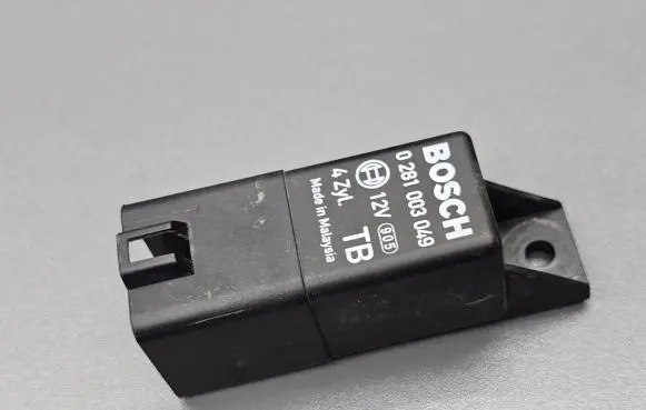Honda Accord Glow plug pre-heat relay 0281003049