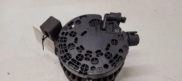 Volvo V70 Generator/alternator 0121615014 30773111
