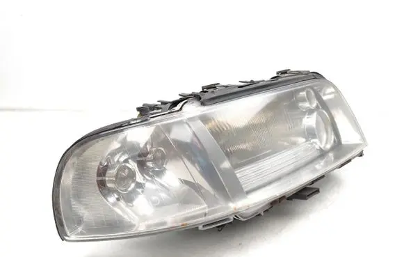 Audi A8 S8 D2 4D Headlight/headlamp 4D0941004BA
