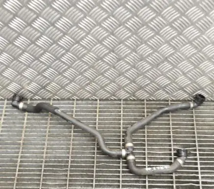 BMW 5 G30 G31 Engine coolant pipe/hose 8377671 7509984