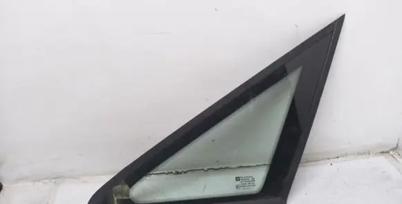 Opel Zafira A Front triangle window/glass 