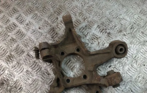 Rear wheel hub
