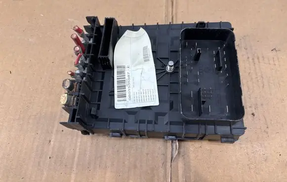 Volkswagen Tiguan Fuse module 5N0937804 570001962952 0901525597