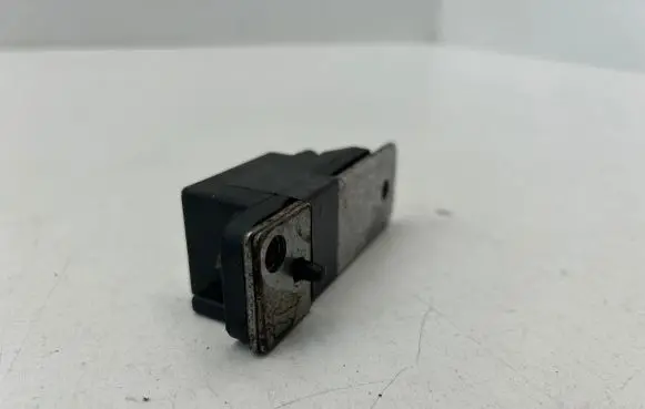 Renault Scenic I Airbag deployment crash/impact sensor 7700437301B 550759800 K3T0C15D3B1