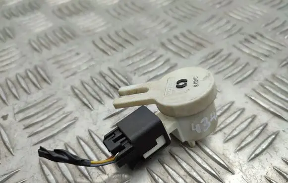 Clutch pedal sensor