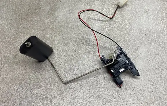 Opel Zafira B Fuel level sensor 15874105