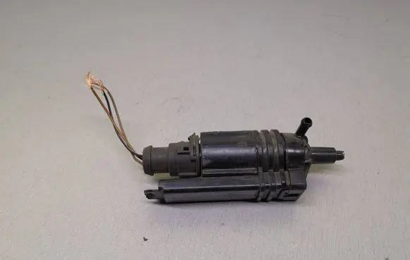 Audi A4 S4 B5 8D Windscreen/windshield washer pump 4A0955651B
