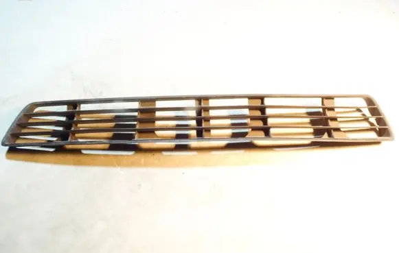 Audi A4 S4 B5 8D Front bumper lower grill 8D0807683