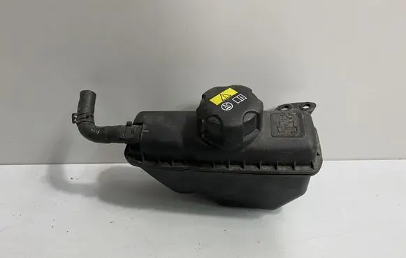 BMW M4 F82 F83 Coolant expansion tank/reservoir 2284601