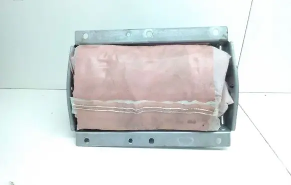 Volvo V70 Passenger airbag 9191928 G2305C3430448 570603700G