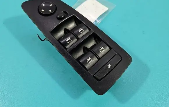 BMW 1 E81 E87 Electric window control switch 6970206 IMPRK1559353