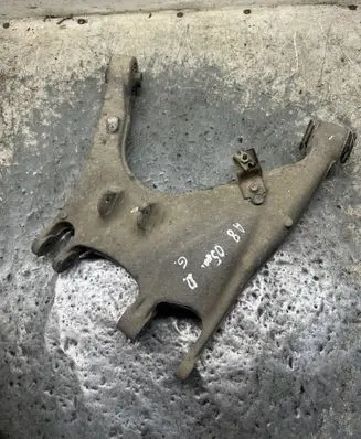 Audi A8 S8 D3 4E Rear upper control arm/wishbone