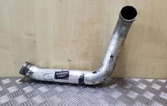 Volvo V70 Intercooler hose/pipe 9186477