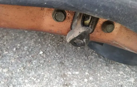 Infiniti FX Rear door check strap stopper