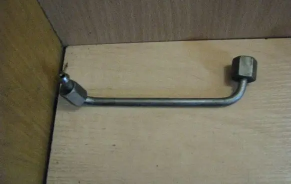 KIA Ceed Fuel injector supply line/pipe 