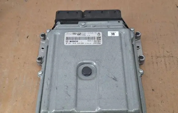 Jaguar XF Engine control unit/module EH2212C520PB 1039S70946 0281030943