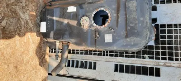 Mazda Demio Fuel tank 