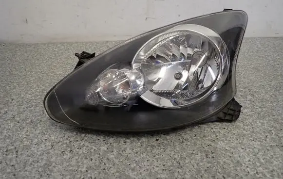 Toyota Aygo AB10 Headlight/headlamp