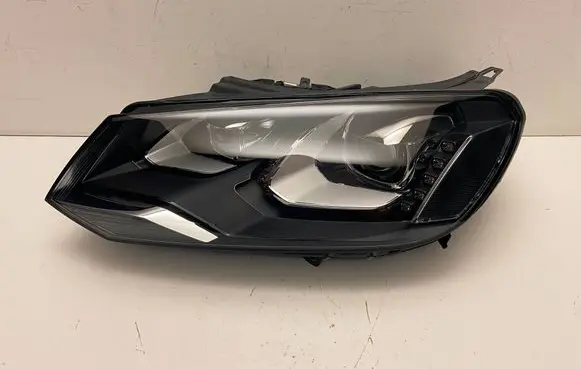 Volkswagen Touareg II Headlight/headlamp 7P1941751 1ZS01032805