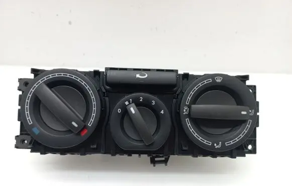 Volkswagen Transporter - Caravelle T5 Climate control unit 69747020