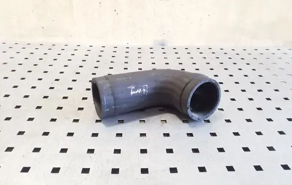 BMW 5 E39 Intercooler hose/pipe 11612247967 2247967
