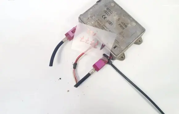 Antenna control unit