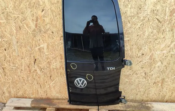 Volkswagen Caddy Back/rear loading door 